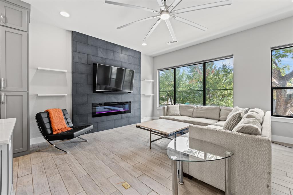 Deere Street Collection Condos - Residential Lease