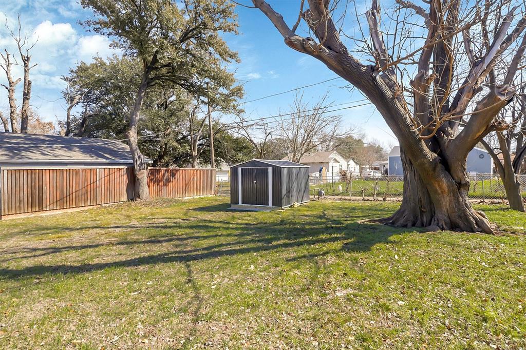 SUMMIT LAWN 2 - Residential