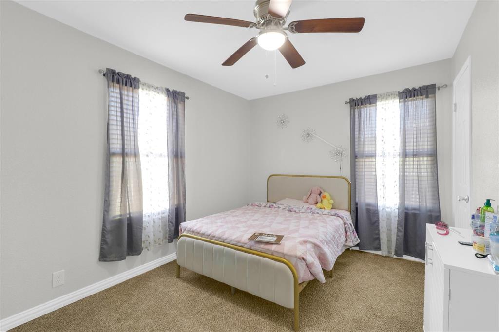 SUMMIT LAWN 2 - Residential