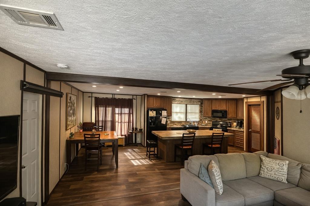 Lake Shadows Sec 01 - Residential