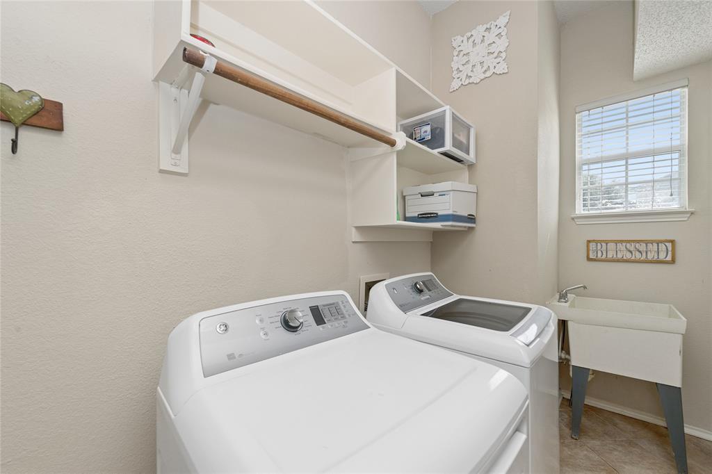 Highlands Pkwy - Residential