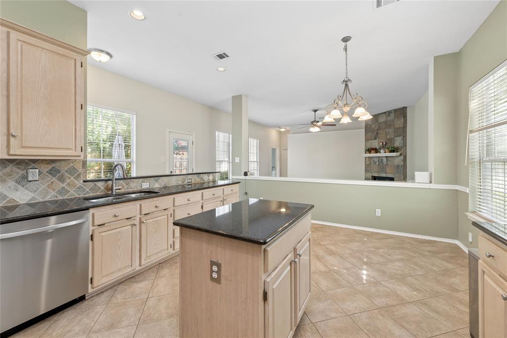Highlands Pkwy - Residential