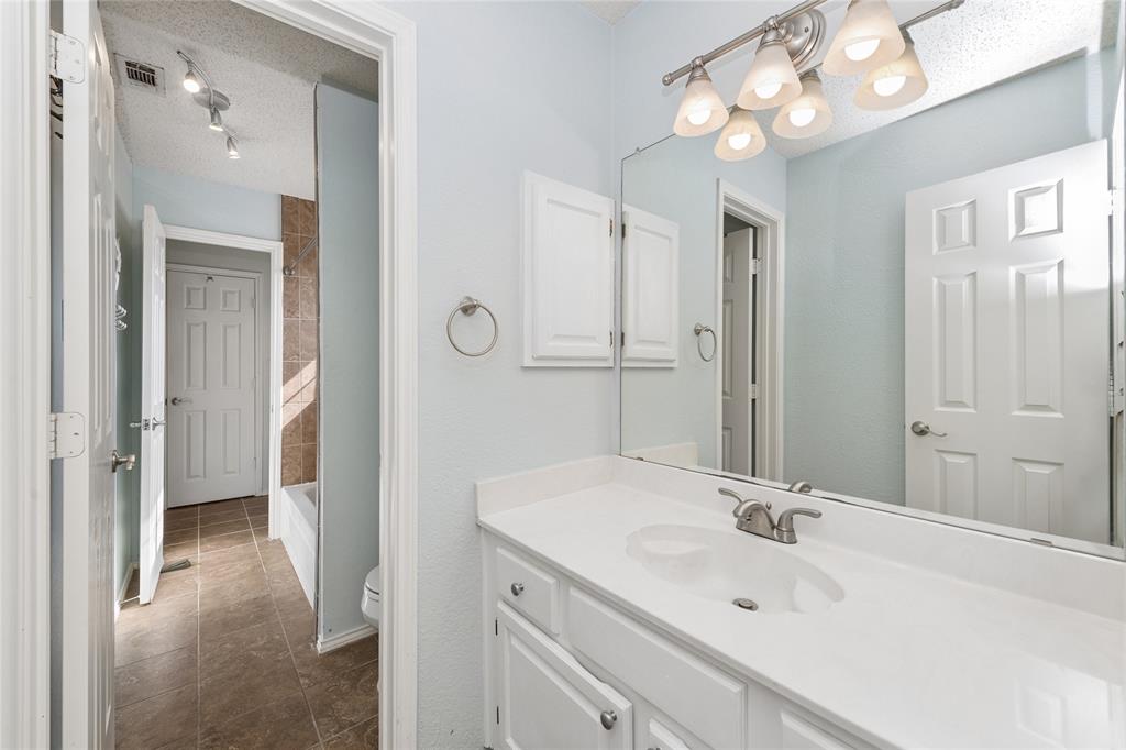 Highlands Pkwy - Residential