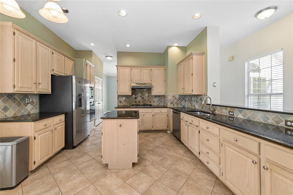 Highlands Pkwy - Residential