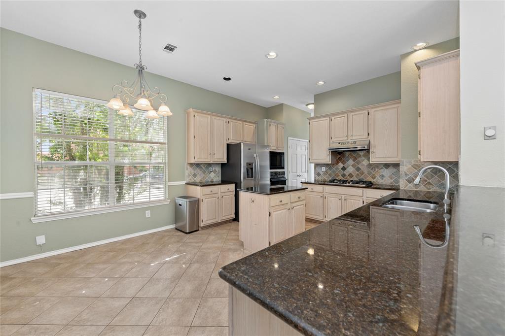 Highlands Pkwy - Residential