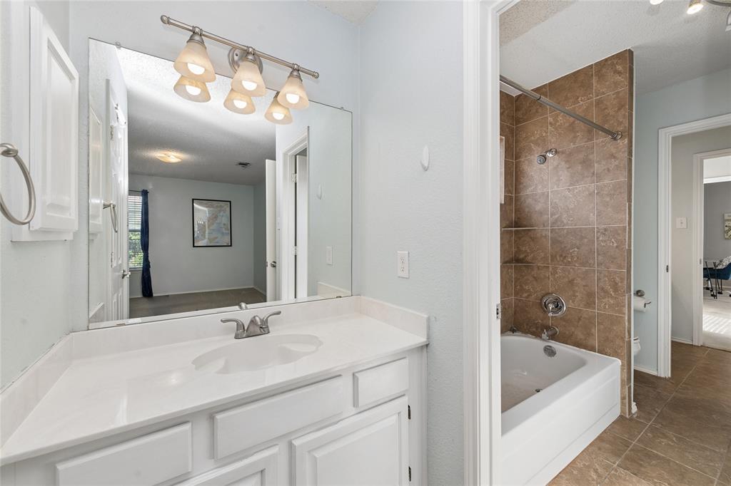 Highlands Pkwy - Residential