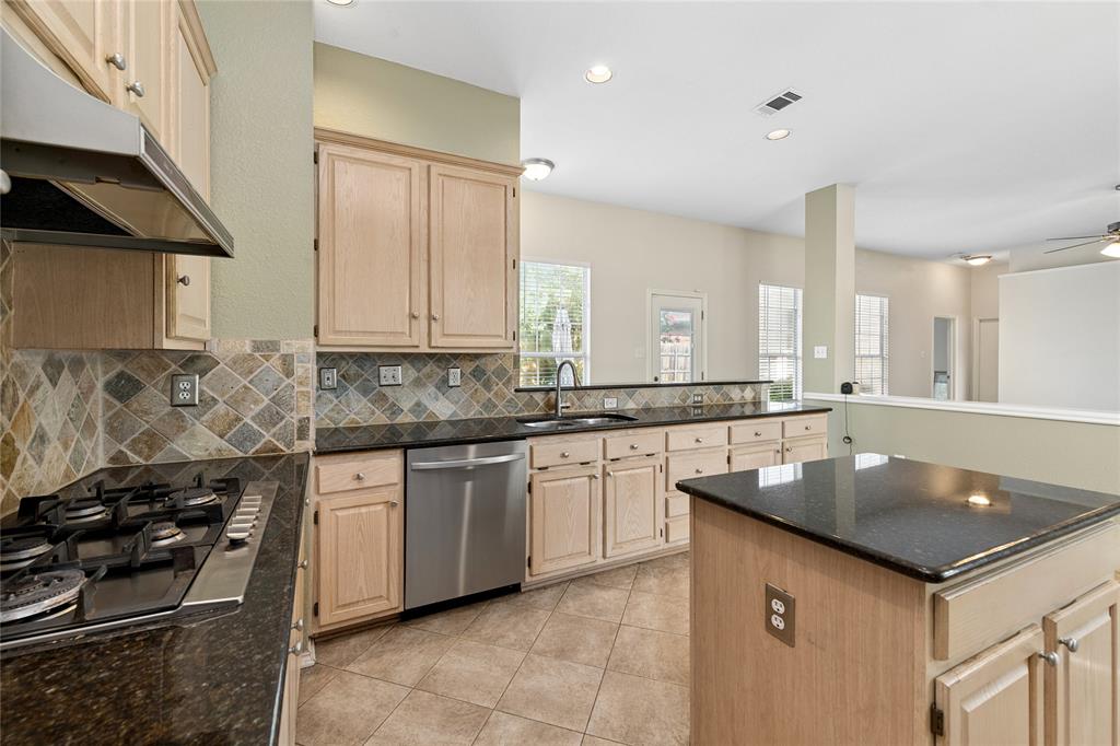 Highlands Pkwy - Residential
