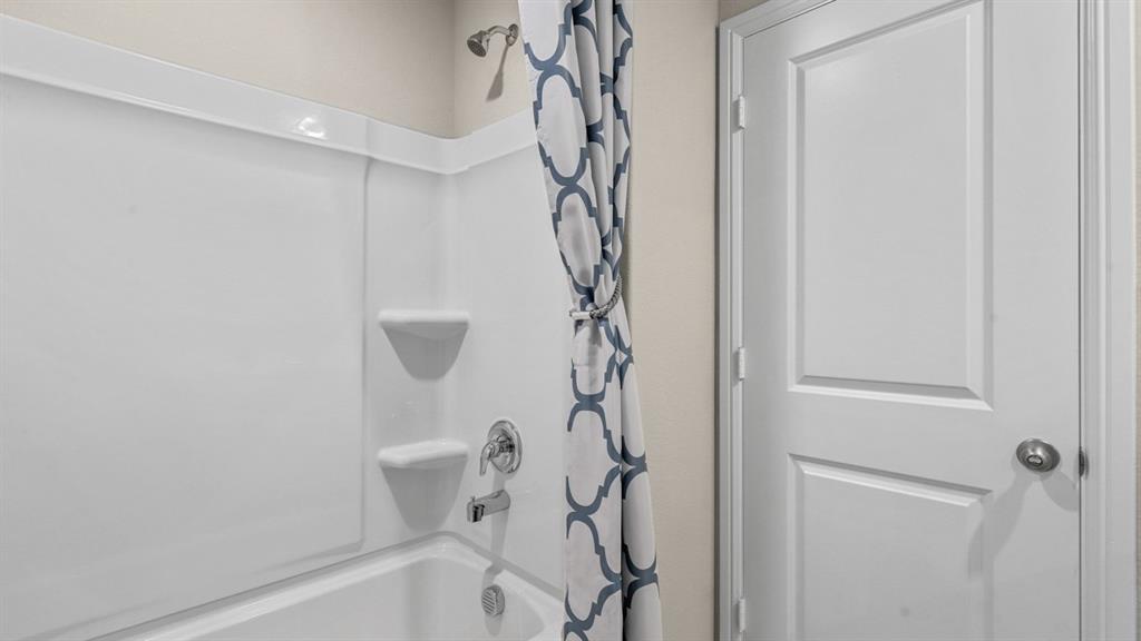 Townes Landing - D.R. Horton - Residential