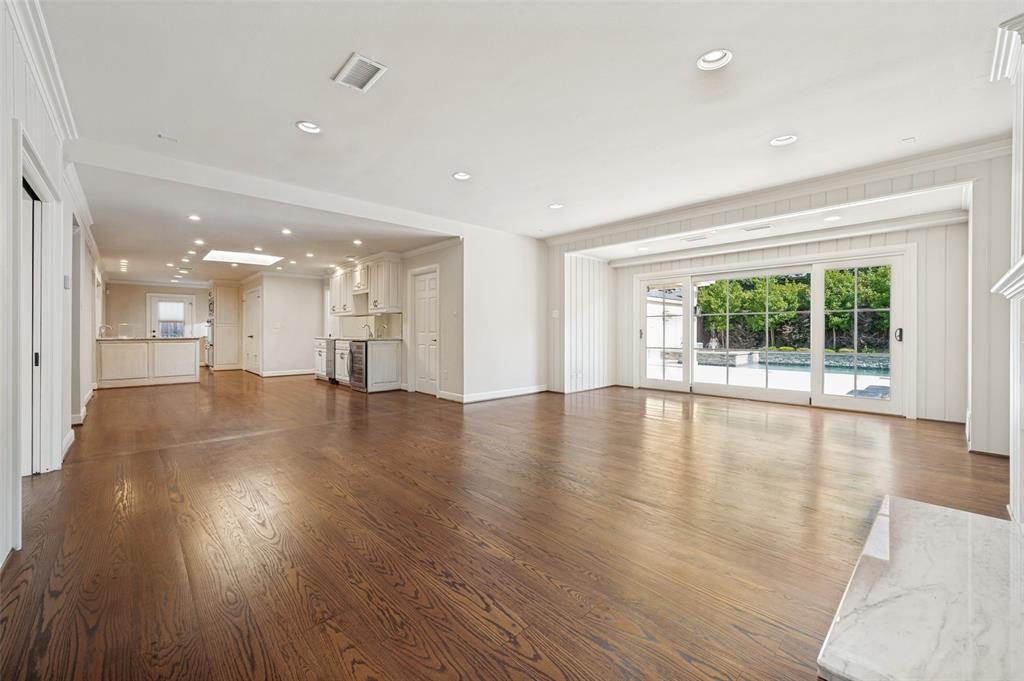 Highland Park West 09 Instl - Residential