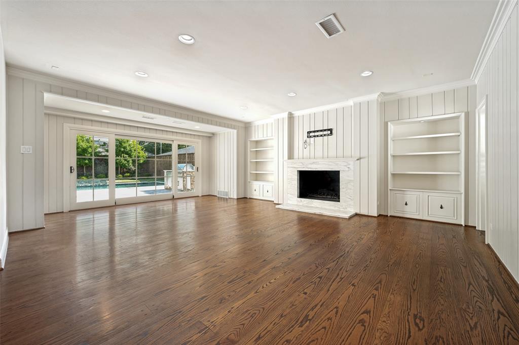 Highland Park West 09 Instl - Residential