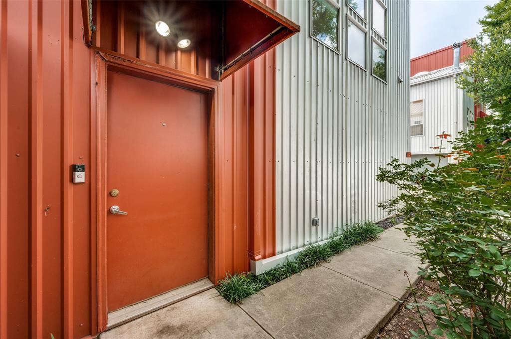 San Jacinto Street Twnhms - Residential