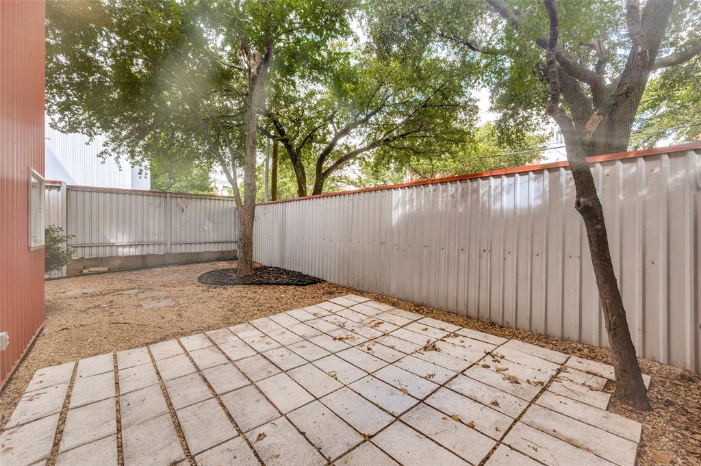 San Jacinto Street Twnhms - Residential