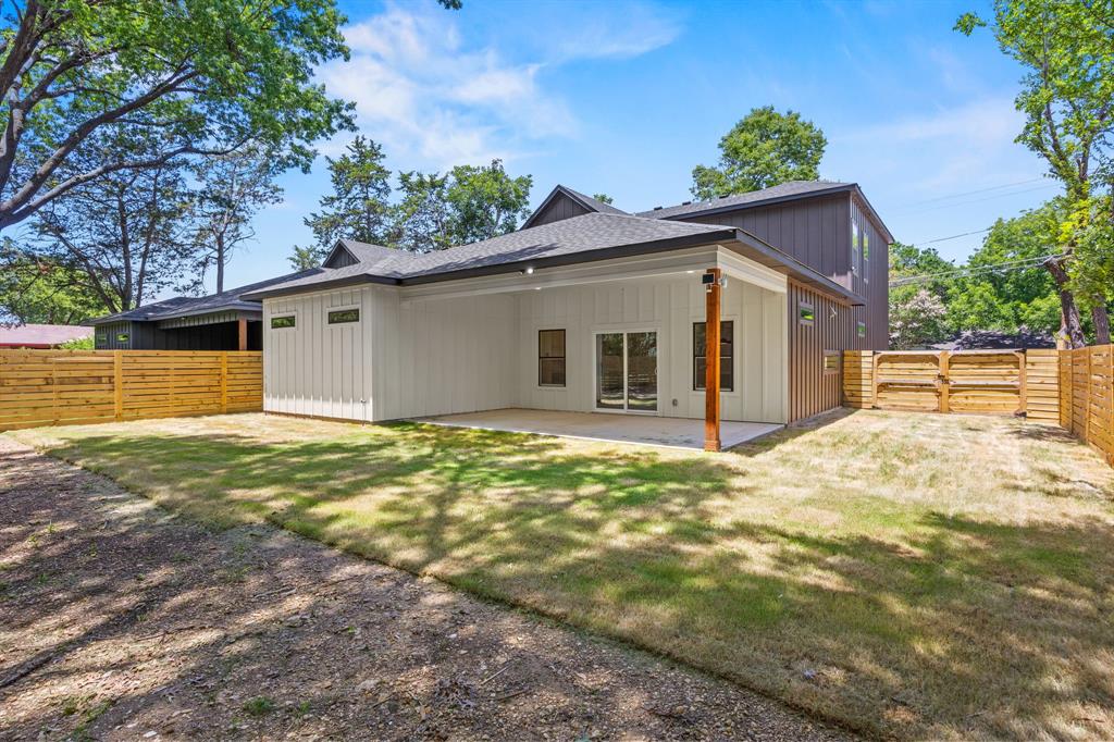Suburban Home - Residential
