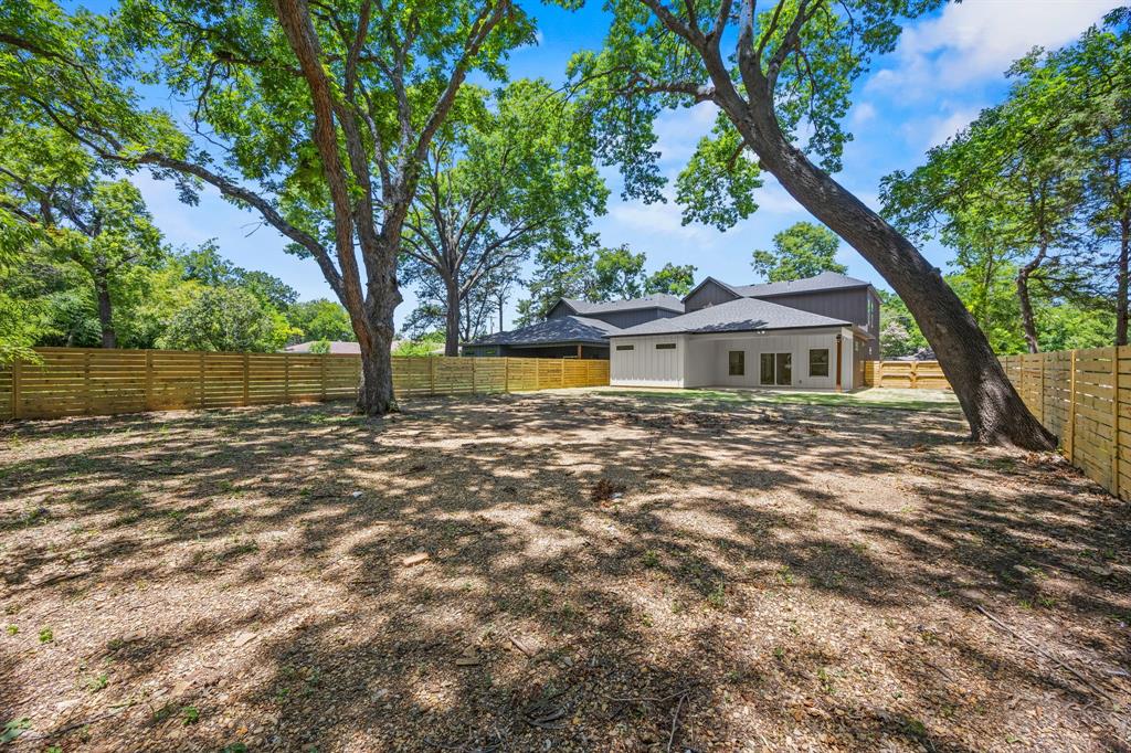 Suburban Home - Residential