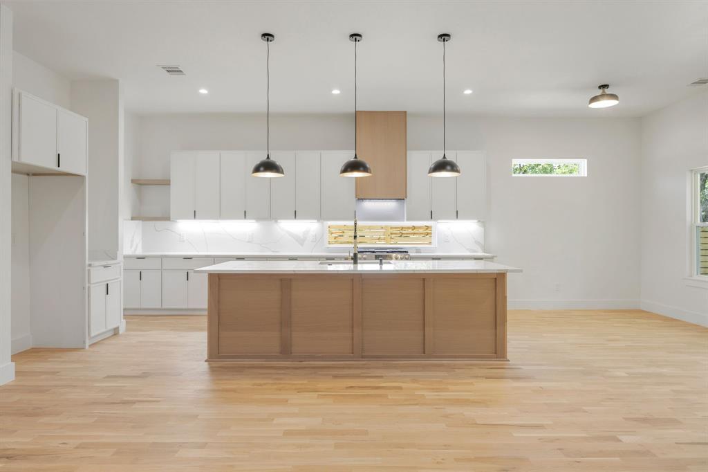 Suburban Home - Residential