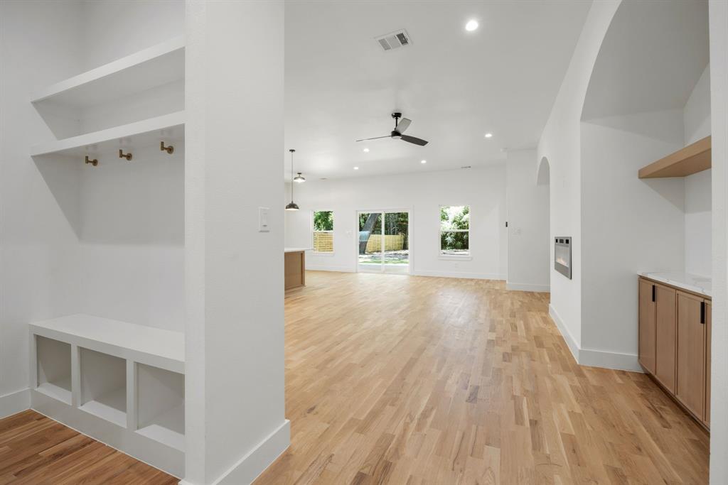 Suburban Home - Residential