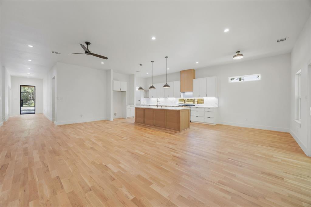 Suburban Home - Residential