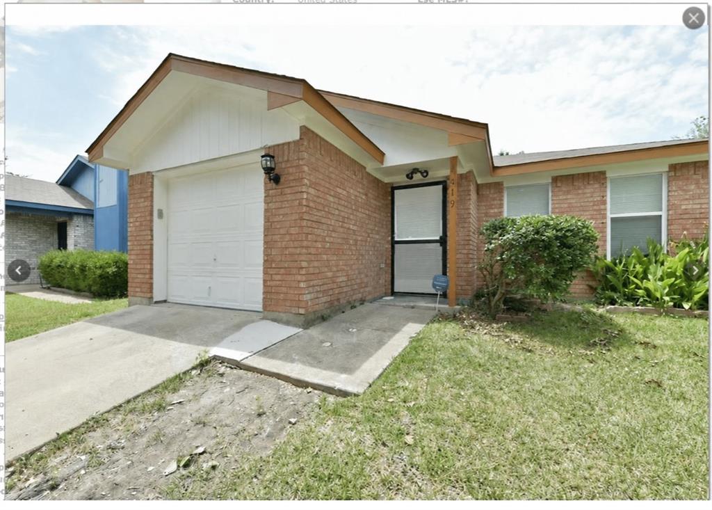 Welcome home to 4019 Scarsdale Lane in Dallas. The perfect opportunity for a first-time buyer ready to step into homeownership! This well-maintained gem offers a spacious open concept floor plan that creates a seamless flow between the living, dining, and kitchen areas, ideal for both everyday living and entertaining. The primary suite provides a relaxing retreat, complete with a garden tub perfect for unwinding after a long day.

Conveniently located just minutes from Interstate 635, you’ll enjoy easy access to shopping, dining, and major commuting routes while still having a place to call your own. Whether you’re starting your journey or looking to downsize into something comfortable and manageable, this home checks all the boxes. Don’t miss your chance to make it yours!