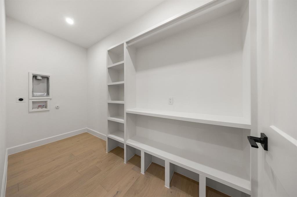BROOKSHIRE PARK - Residential
