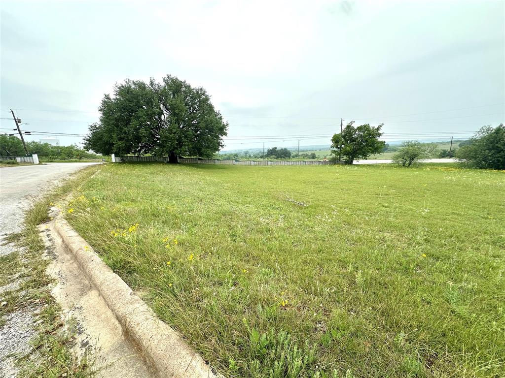 Discover the perfect opportunity to bring your vision to life on this exceptional lot nestled in a beautiful, highly sought-after neighborhood. Surrounded by well-maintained homes and mature landscaping, this property offers the ideal setting to build your dream home exactly the way you’ve always imagined.
Opportunities like this don’t come along often—secure your place in one of the area’s most desirable neighborhoods and start planning your future today.