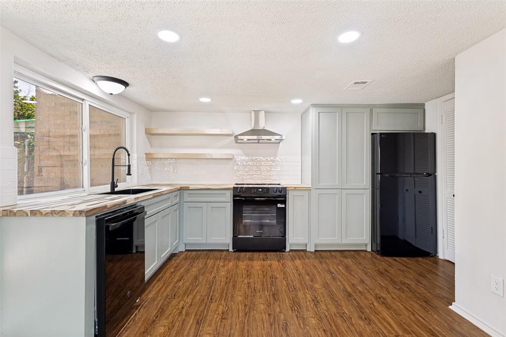 Village Greens Sec 01 - Residential