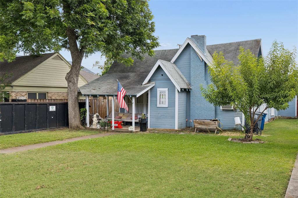 Located in one of Dallas’s most active redevelopment corridors, this property offers exceptional potential for a full teardown and new construction. The existing 1927 home is being sold as is, providing a straightforward opportunity for buyers focused on creating a custom build. The lot’s size and positioning support a wide range of luxury design possibilities in a neighborhood with consistently strong market performance. With convenient access to dining, shopping, parks, and major city amenities, this site presents a compelling opportunity for high-end redevelopment.
