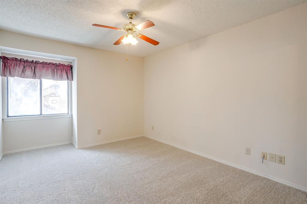 Ridgmar Crossroads Condo - Residential