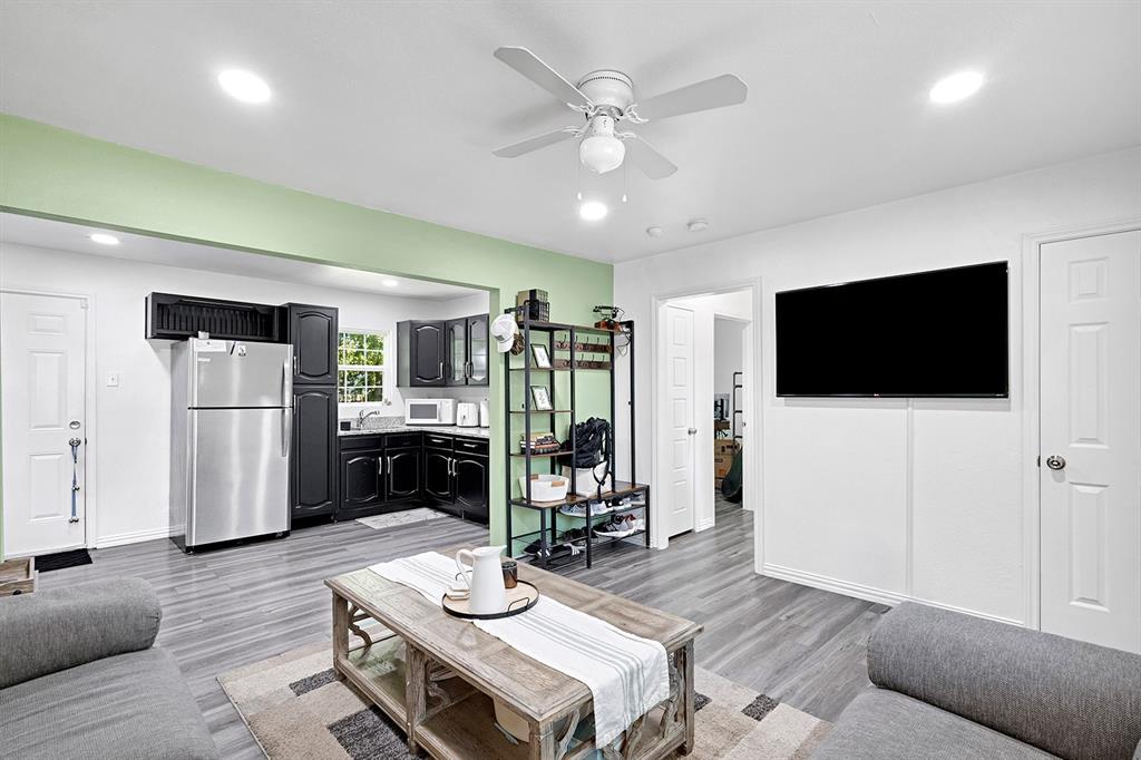 Devonwood Park 01 - Residential