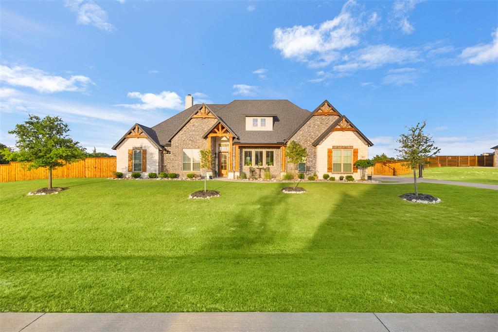 Cross Fence at Oak Vista - Residential