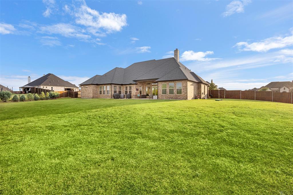 Cross Fence at Oak Vista - Residential