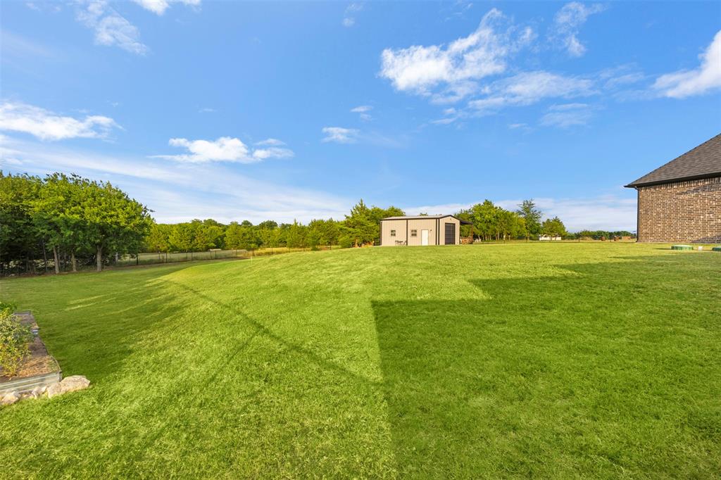 Cross Fence at Oak Vista - Residential
