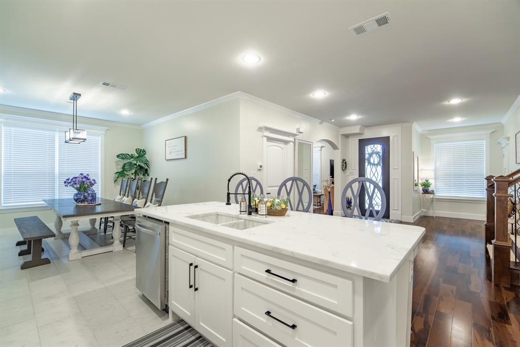 Mountain Lakeview 03 - Residential