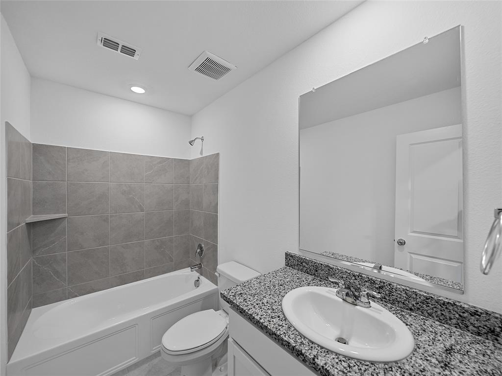 Mobberly Farms Ph 1 - Residential Lease