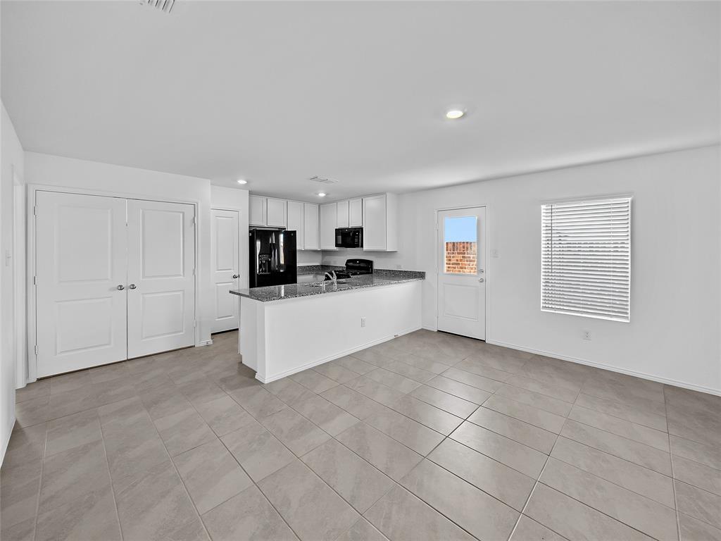 Mobberly Farms Ph 1 - Residential Lease