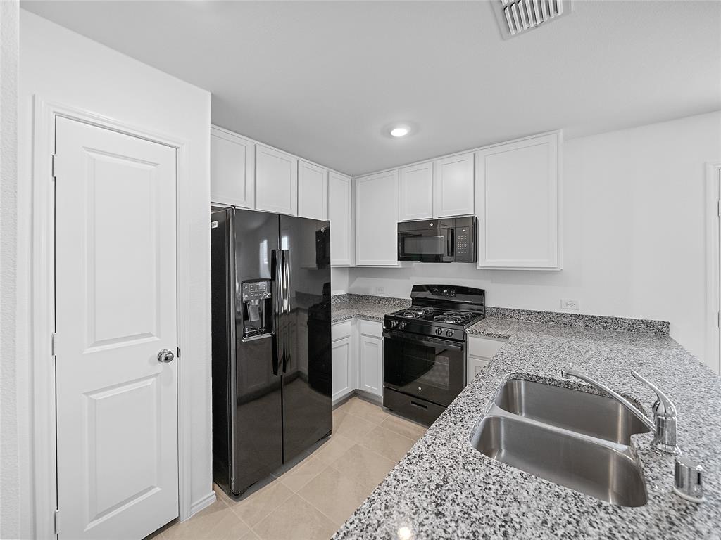 Mobberly Farms Ph 1 - Residential Lease