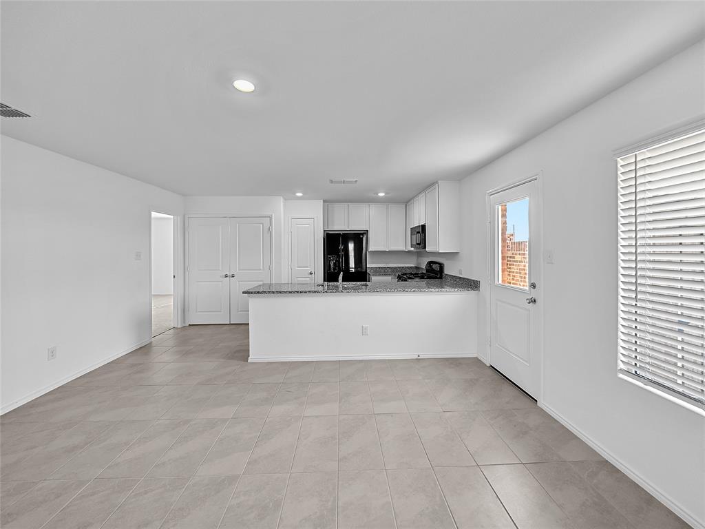 Mobberly Farms Ph 1 - Residential Lease