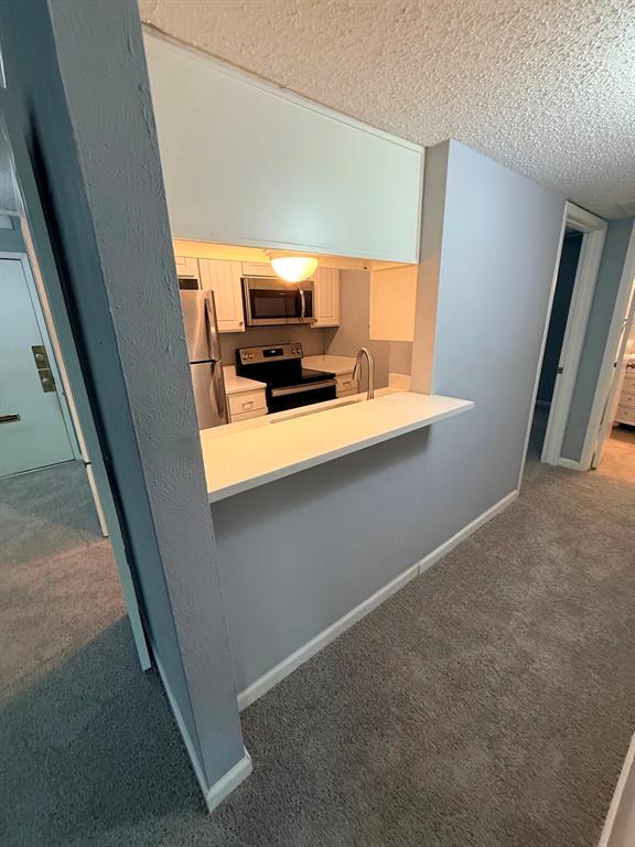 River Oaks Condos - Residential