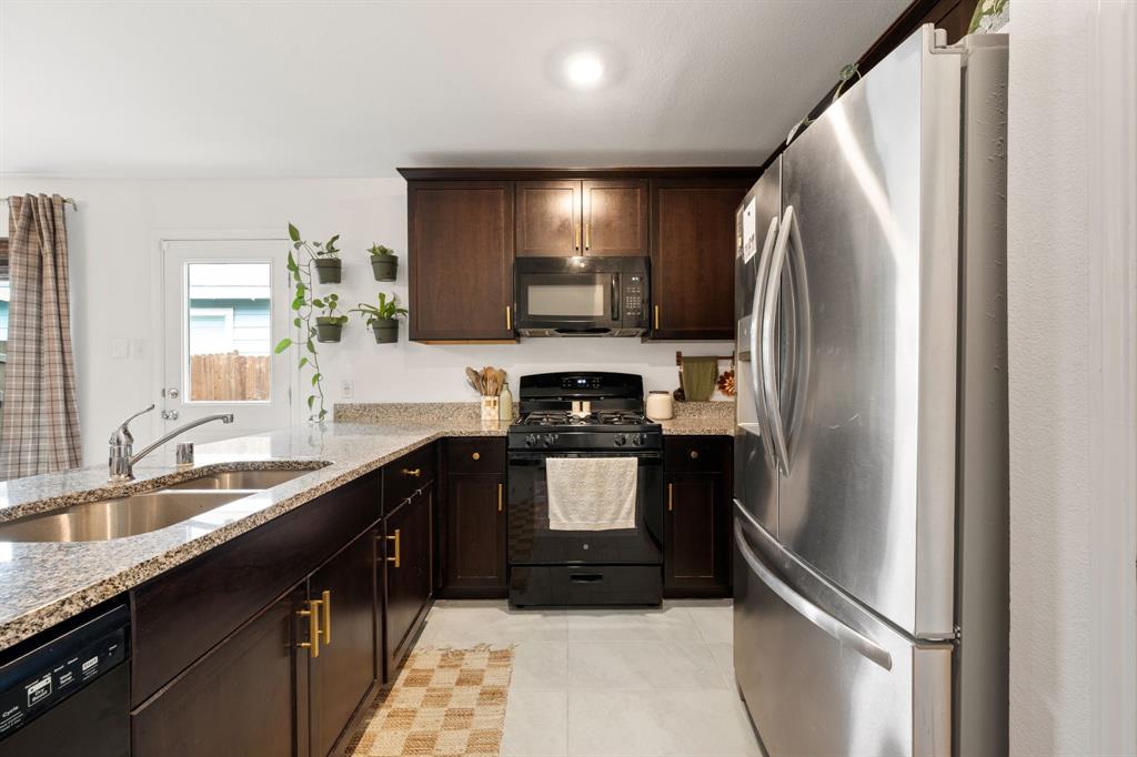 Trinity Xing Ph 6a - Residential