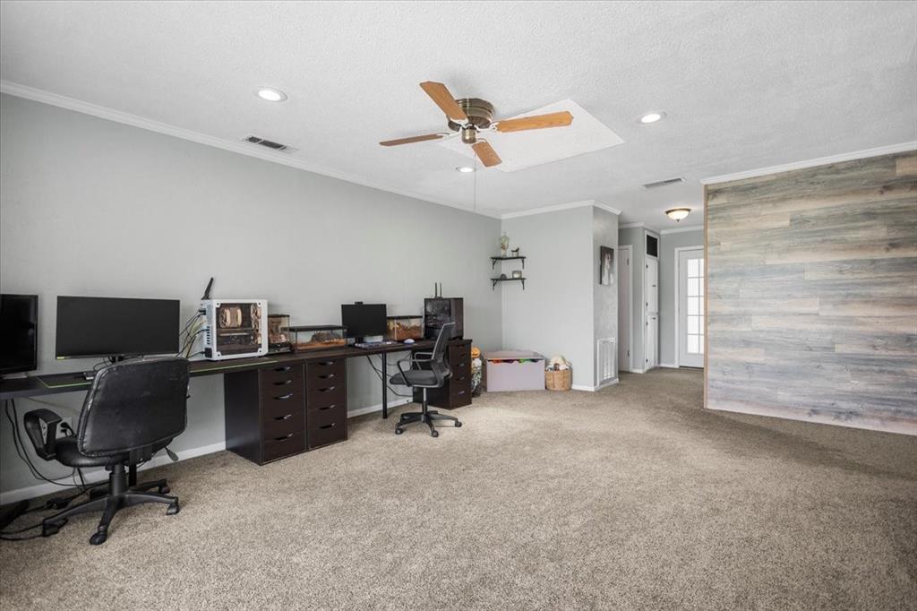 Country Club Estate - Residential