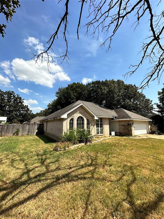 3 bed 2 bath Brick home. Must Sell. If interested call 9zero3-7zero8-1115 to see the home. Seller will finance with reasonable down payment. No Banks. Seller does not care about your credit. Located in an established neighborhood with mature trees, Reno is just a few miles from the city of Paris.  The open floorplan flows well and features a bay window for the breakfast nook as well as a wood burning fireplace in the living-family room. Come see, plenty of details to make this one your own.