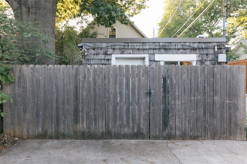 Chamberlain Arlington Heights 1st - Residential Lease