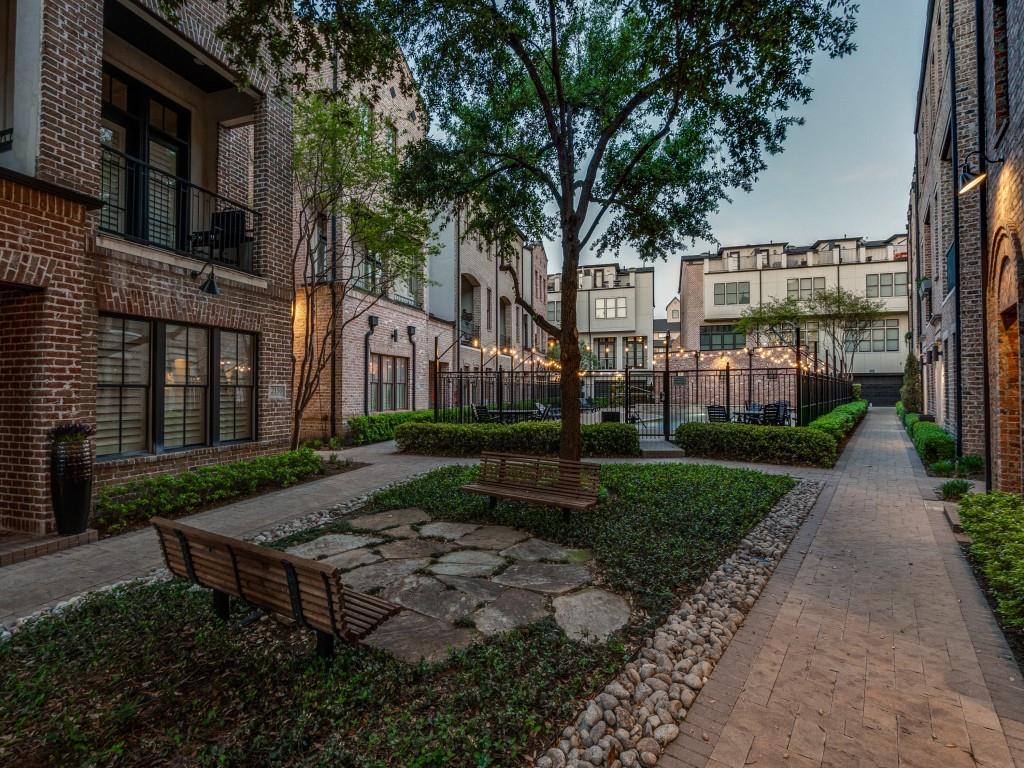 Intown Homes Farmers Market - Residential