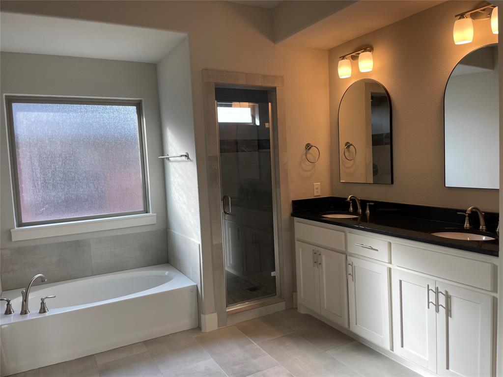 Westgate Station - Residential Lease