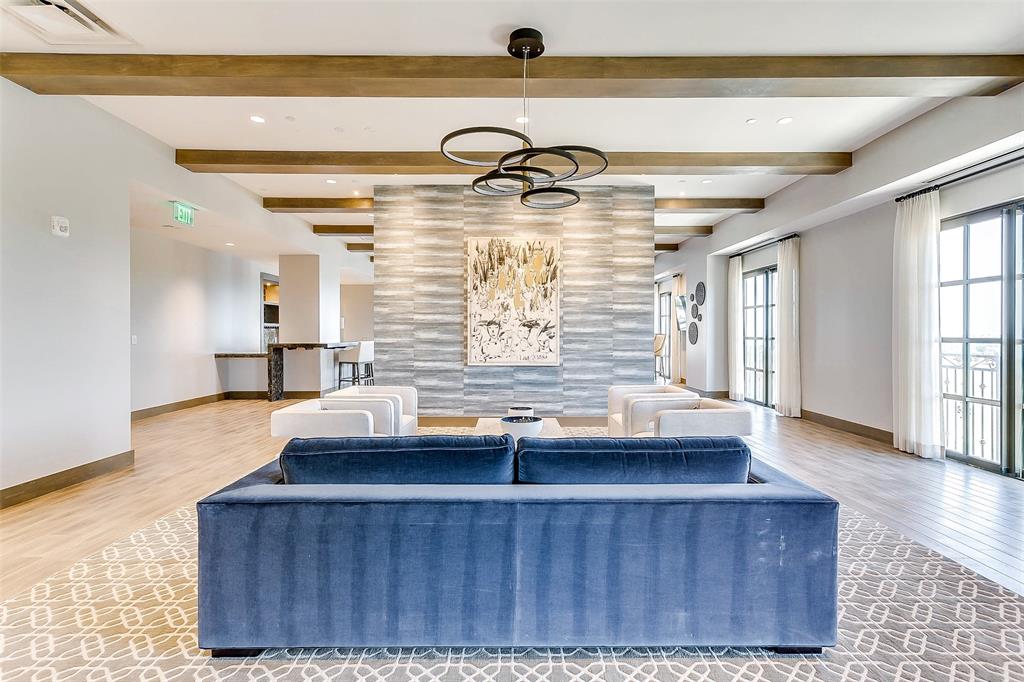 Lakeside Tower - Residential
