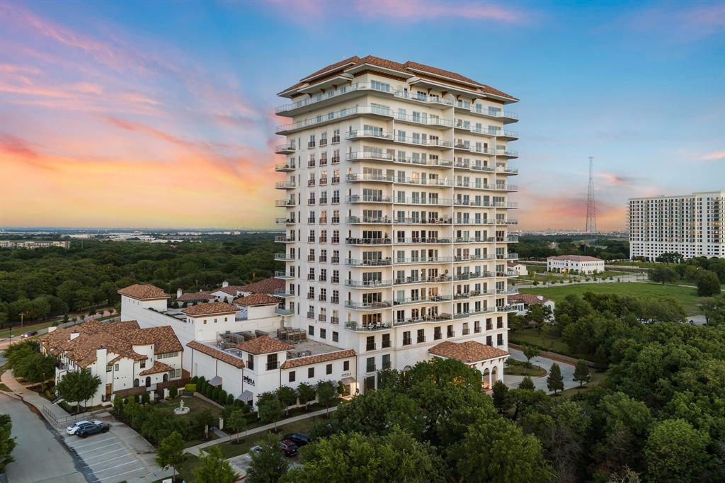Lakeside Tower - Residential