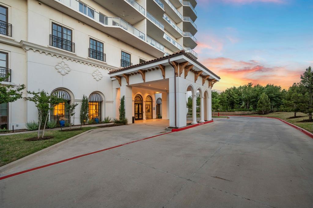 Lakeside Tower - Residential