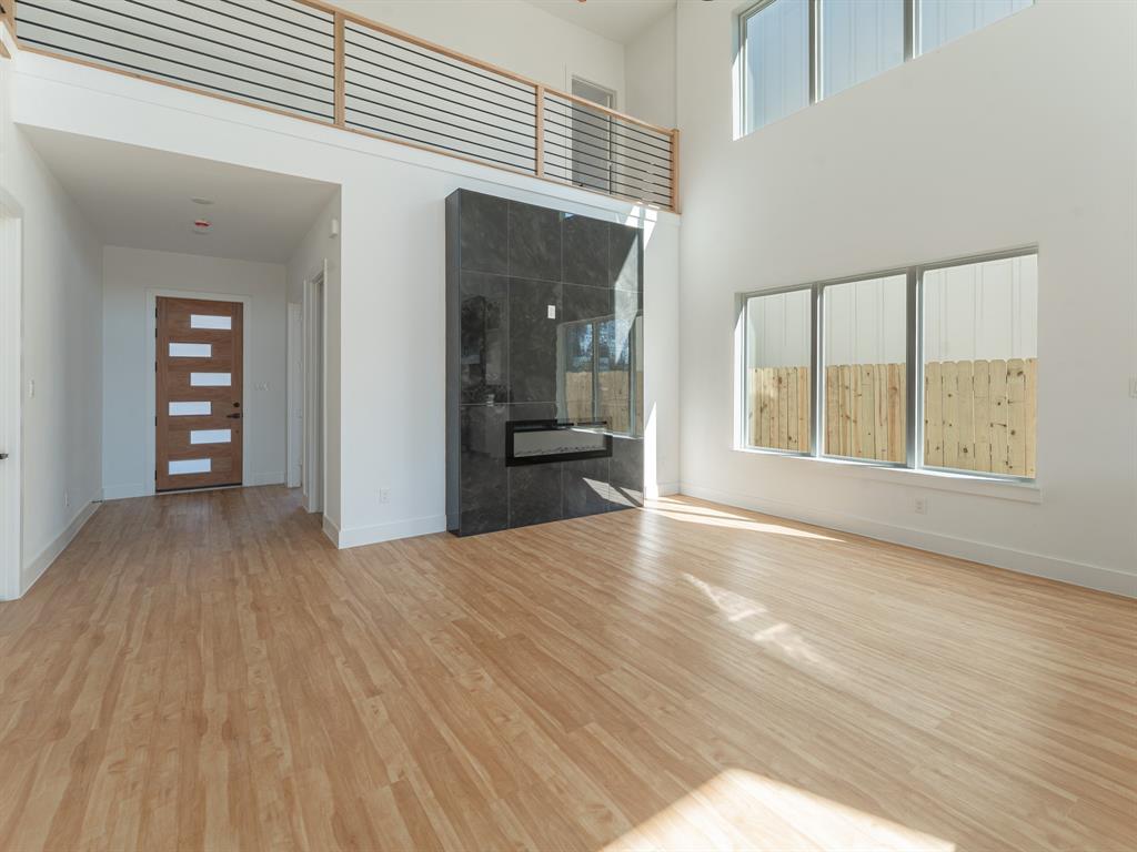 Edmor Rochester - Residential