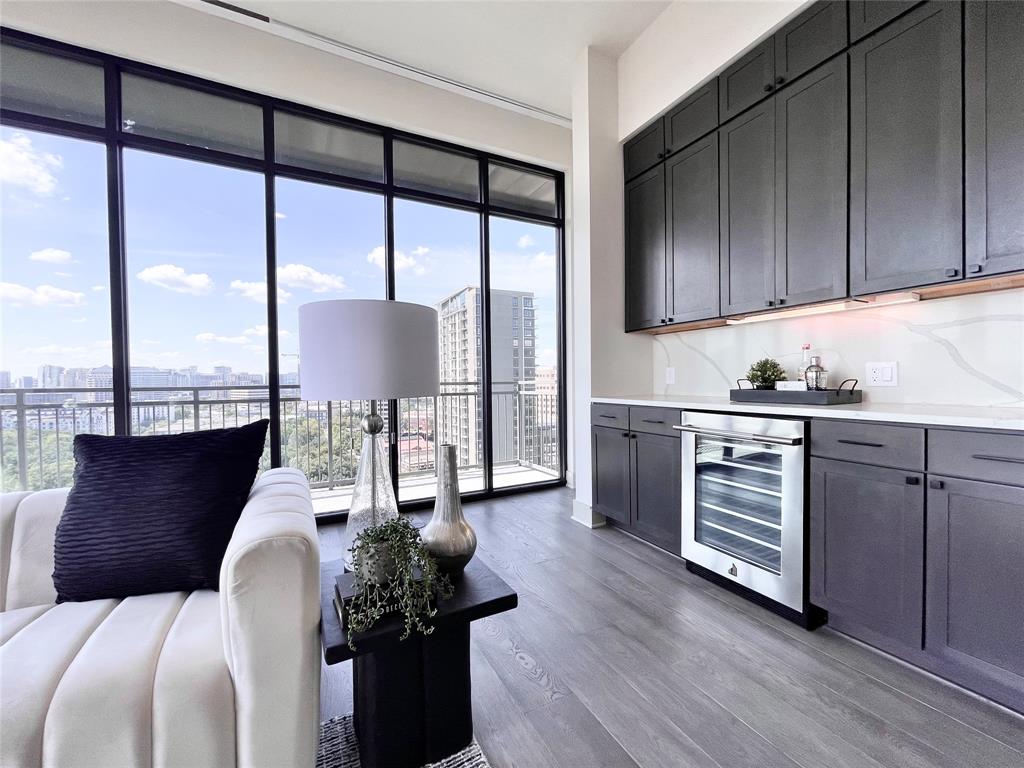OAK - Residential Lease