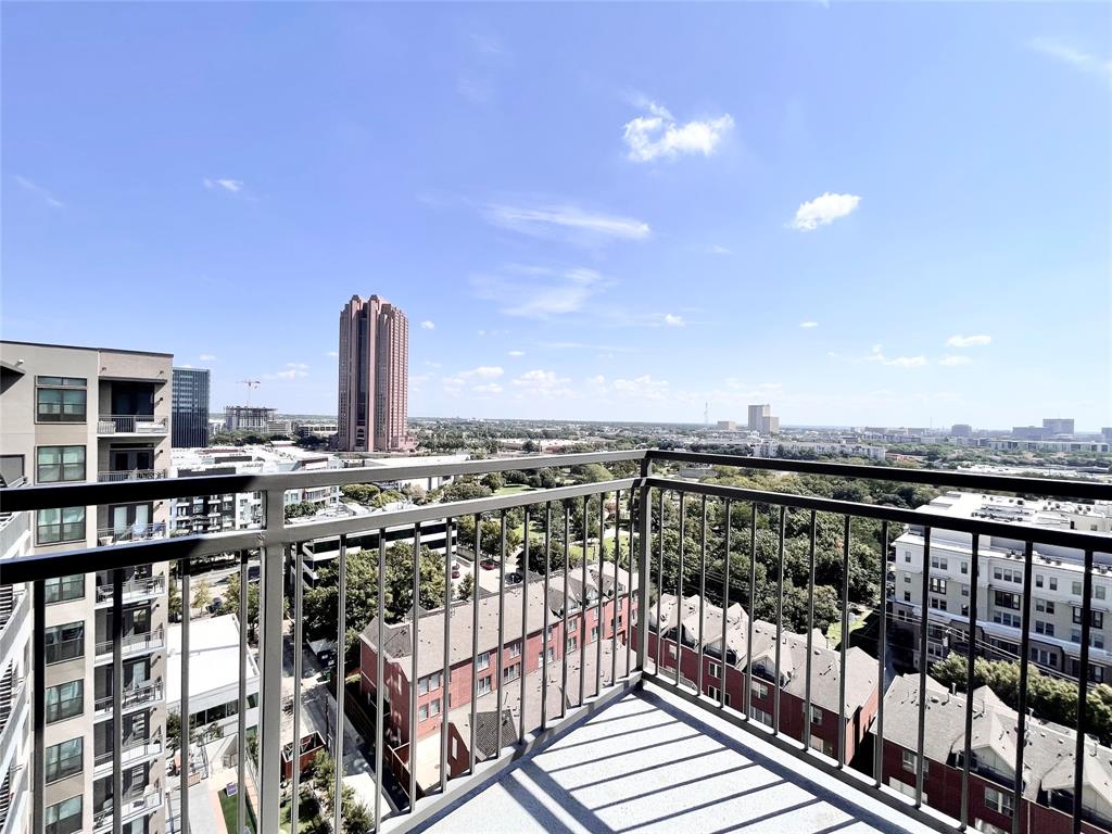 OAK - Residential Lease