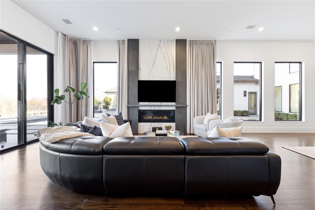 ESTATES OF TWIN CREEKS PHASE II - Residential